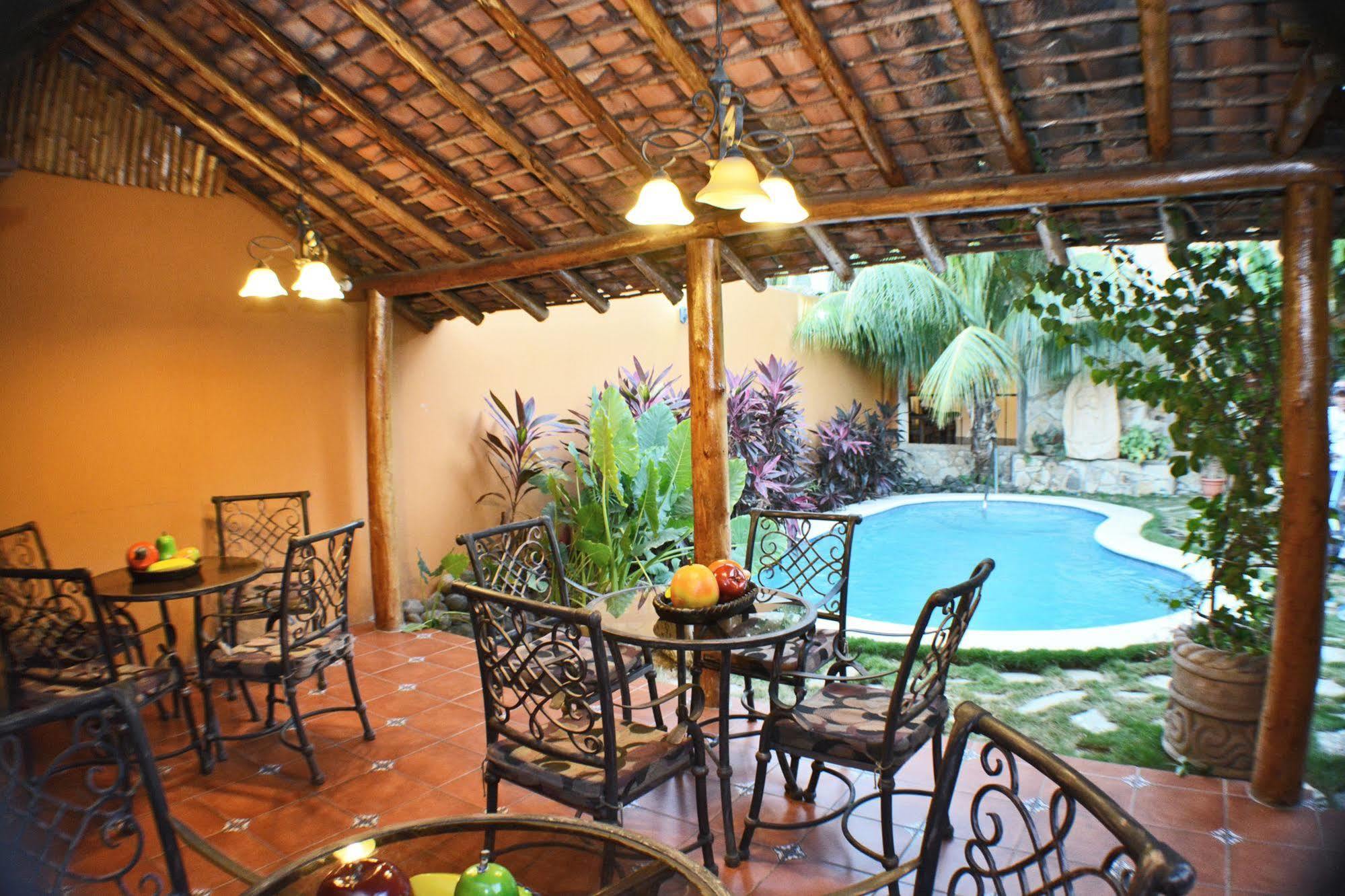 Hotel Colonnade Nicaragua Managua Bagian luar foto