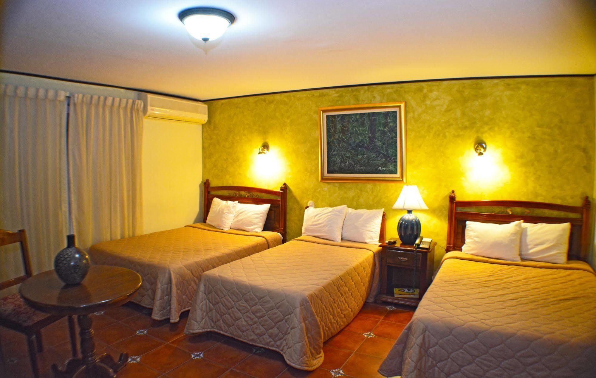 Hotel Colonnade Nicaragua Managua Bagian luar foto