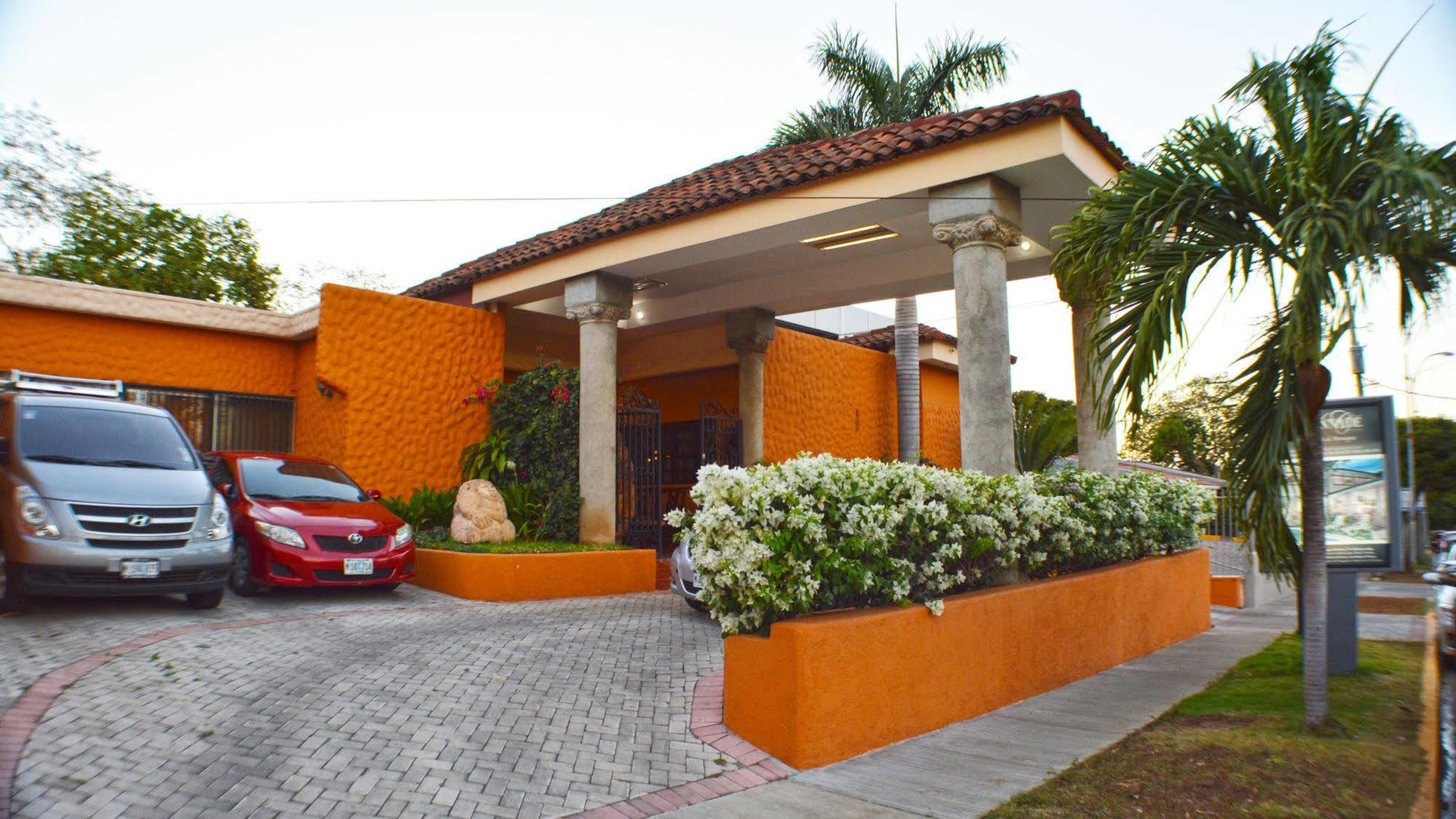 Hotel Colonnade Nicaragua Managua Bagian luar foto