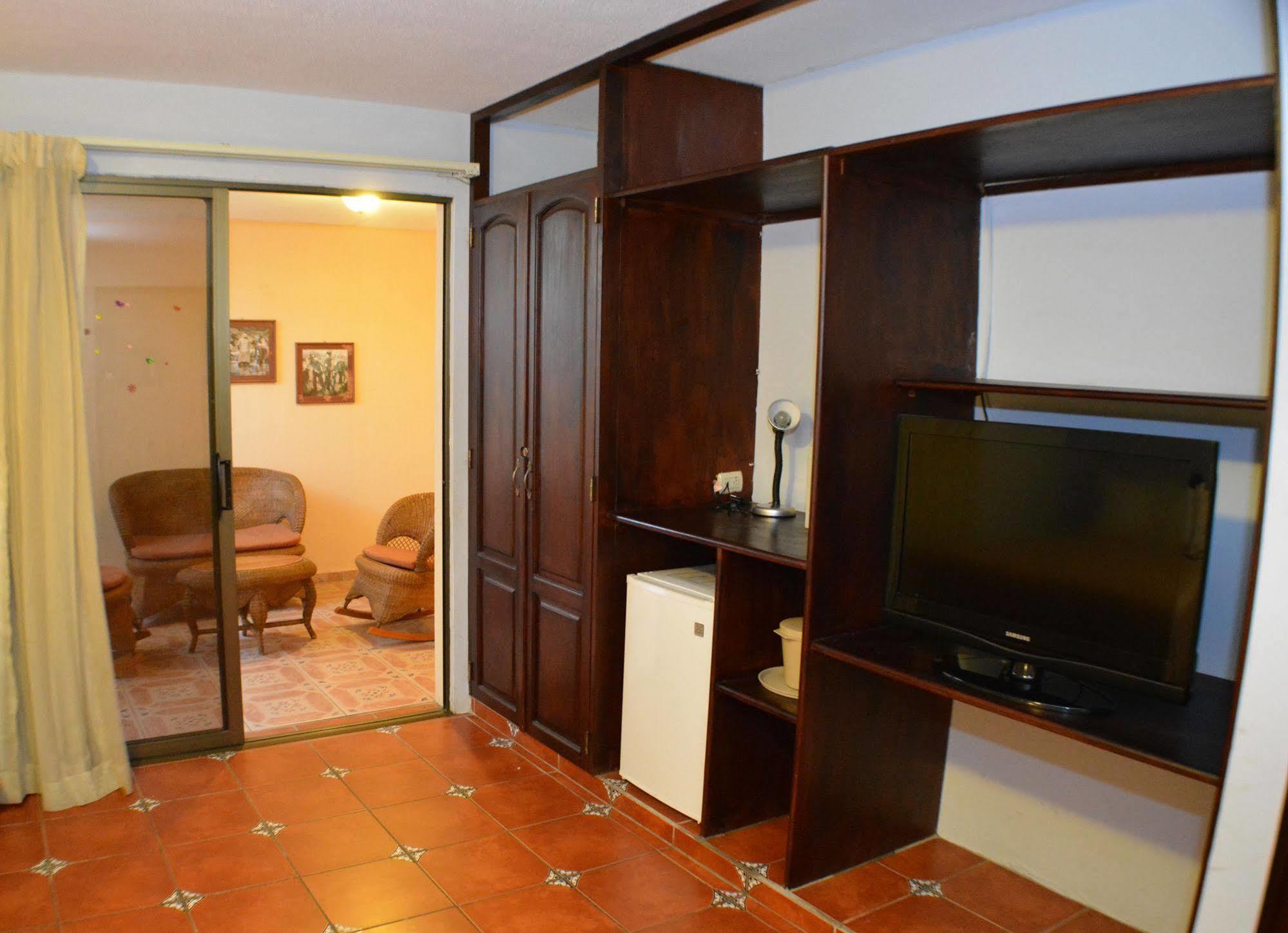 Hotel Colonnade Nicaragua Managua Bagian luar foto