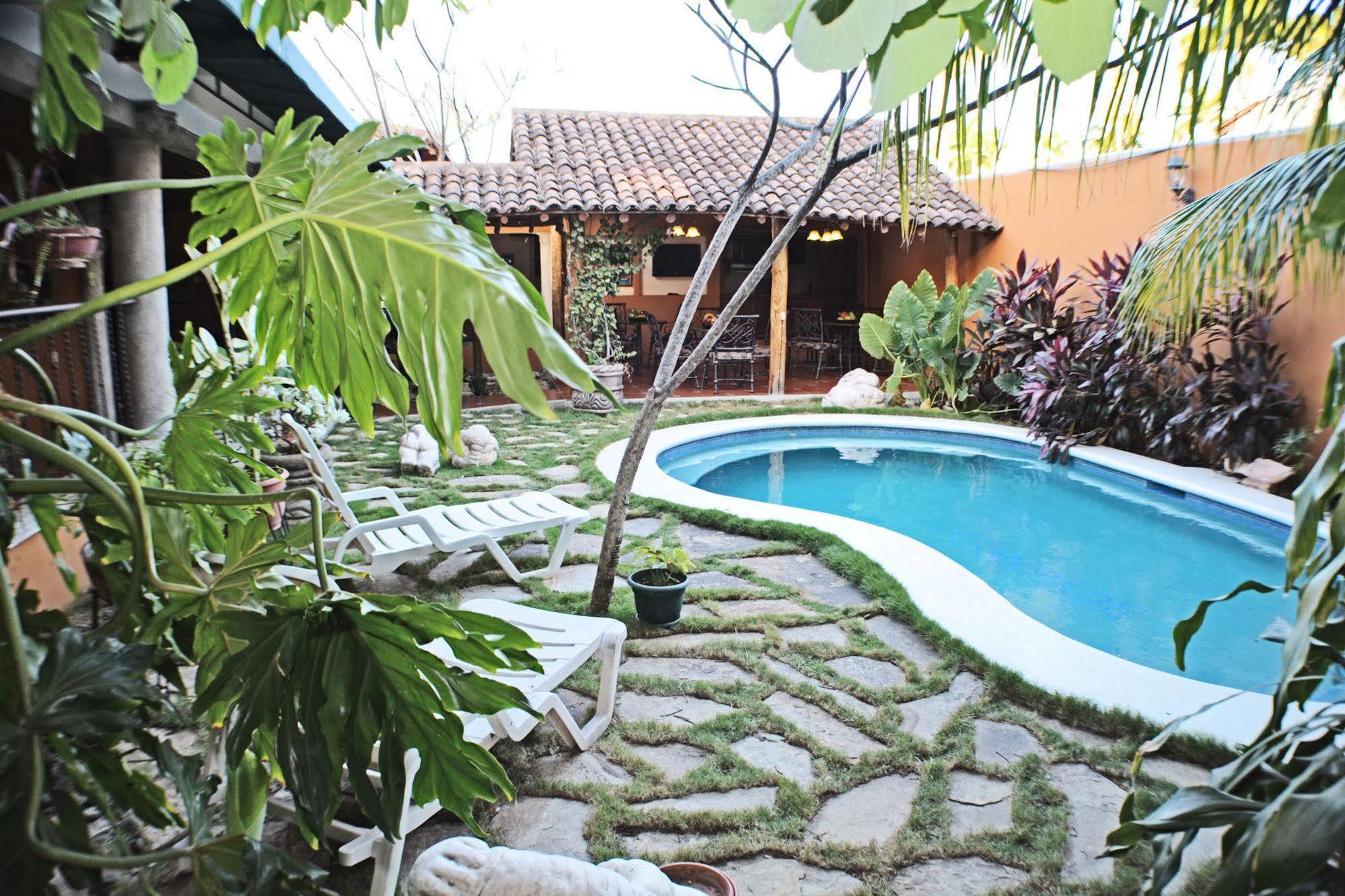 Hotel Colonnade Nicaragua Managua Bagian luar foto